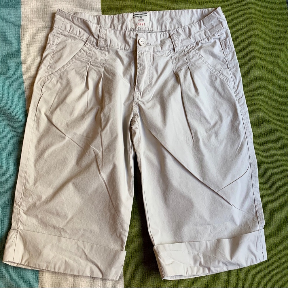 Like new Bermuda shorts